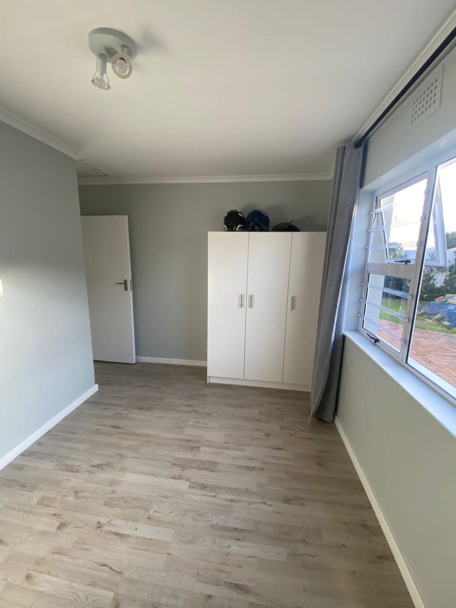 To Let 3 Bedroom Property for Rent in Tokai Western Cape